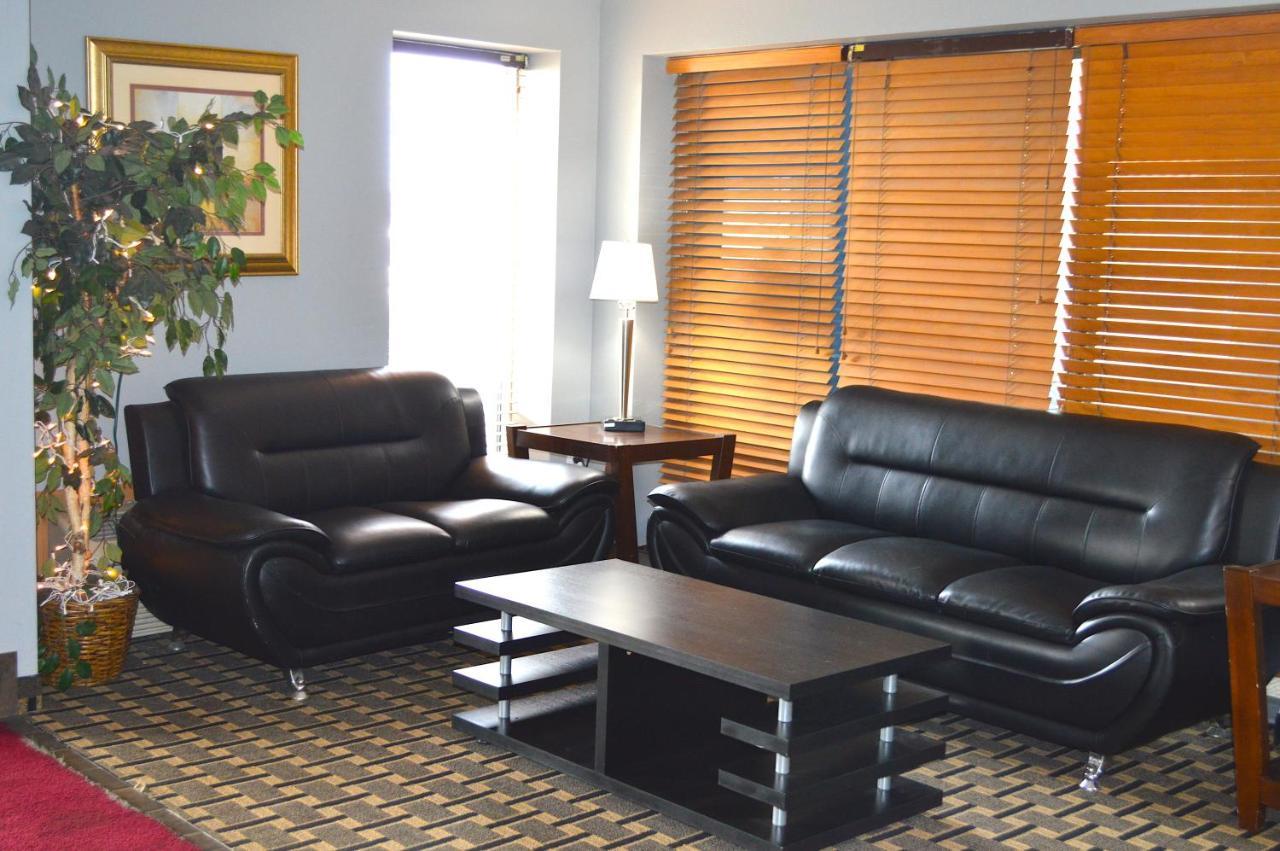 סיינט קלאוד Americas Best Value Inn And Suites St. Cloud מראה חיצוני תמונה