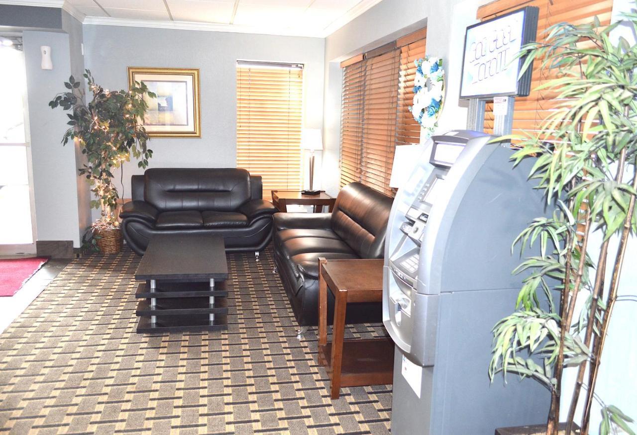 סיינט קלאוד Americas Best Value Inn And Suites St. Cloud מראה חיצוני תמונה