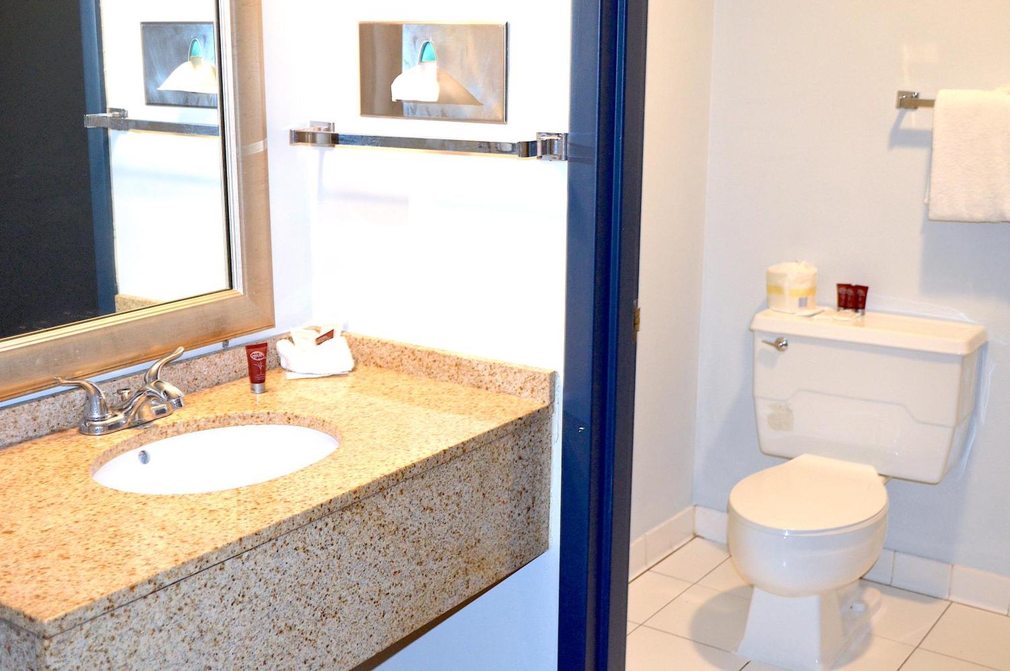סיינט קלאוד Americas Best Value Inn And Suites St. Cloud מראה חיצוני תמונה
