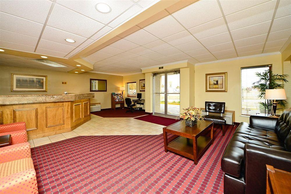 סיינט קלאוד Americas Best Value Inn And Suites St. Cloud מראה פנימי תמונה