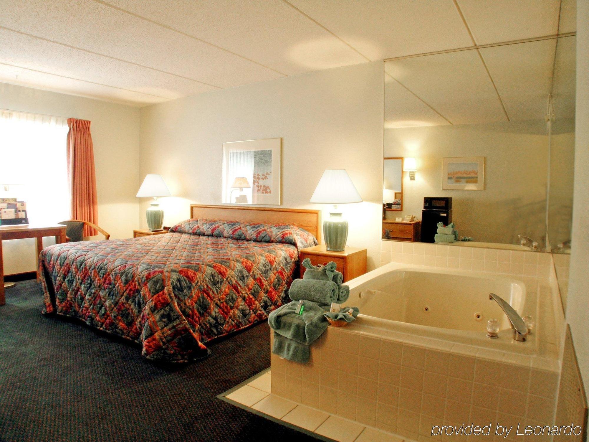 סיינט קלאוד Americas Best Value Inn And Suites St. Cloud חדר תמונה