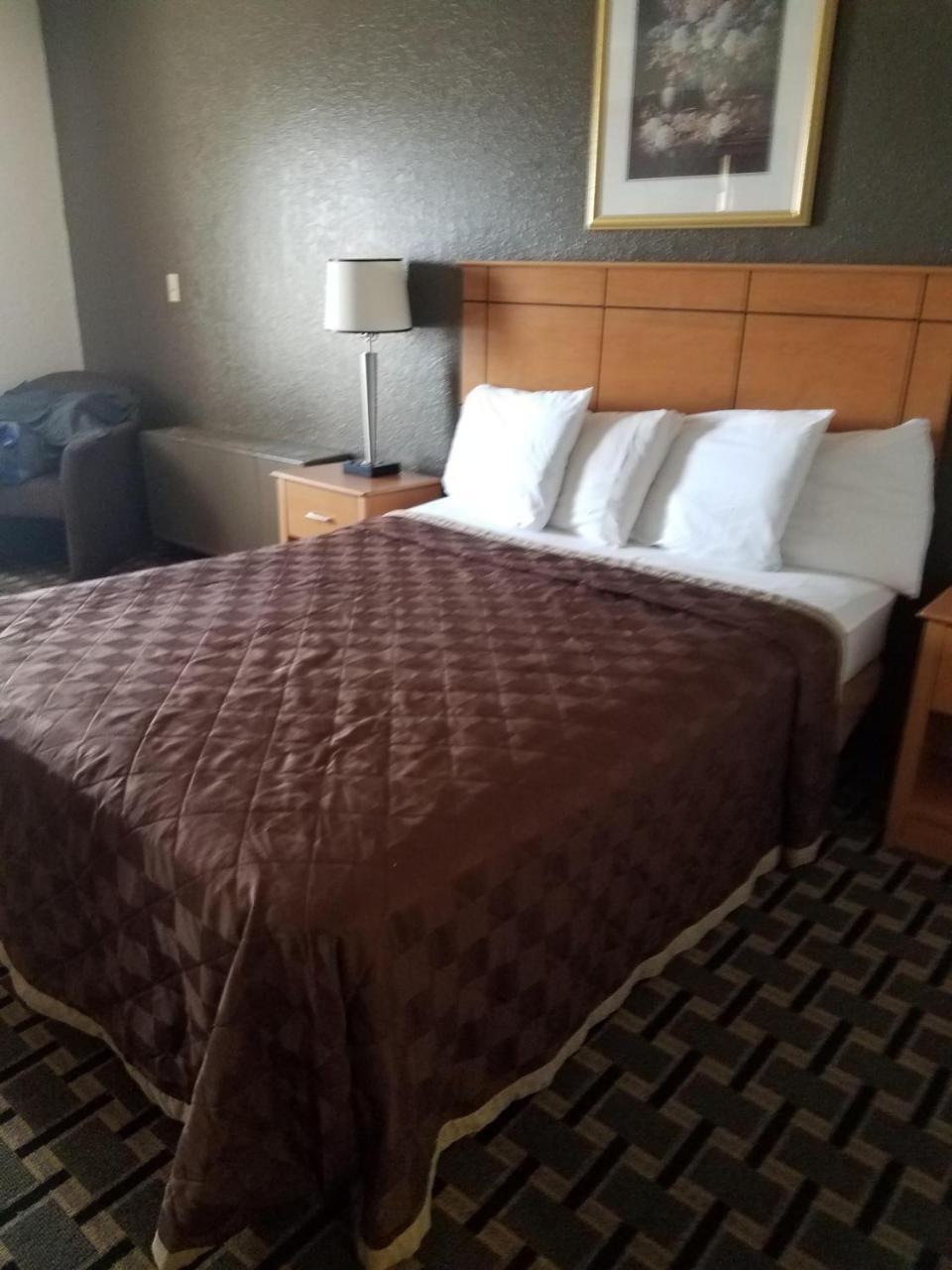 סיינט קלאוד Americas Best Value Inn And Suites St. Cloud מראה חיצוני תמונה